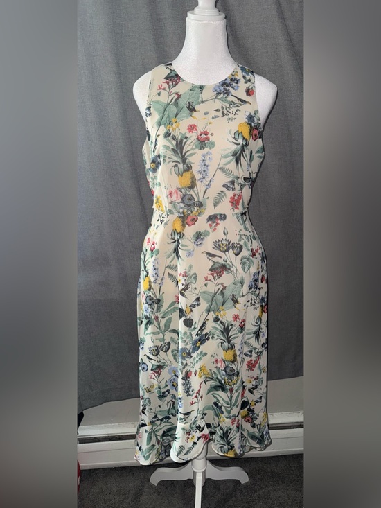 Banana Republic Dresses & Skirts - Banana Republic Floral Dress NWT